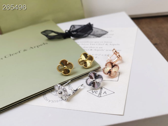 ¡®Glow Jewelry¡¯CLOVER MEDIUM STUD EARRINGS