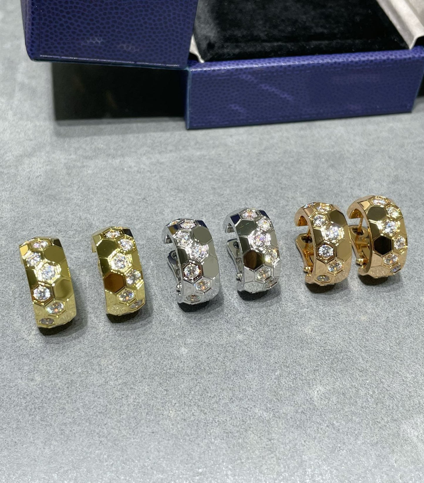 ¡®Glow Jewelry¡¯BEE LOVE DIAMOND HOOP EARRINGS