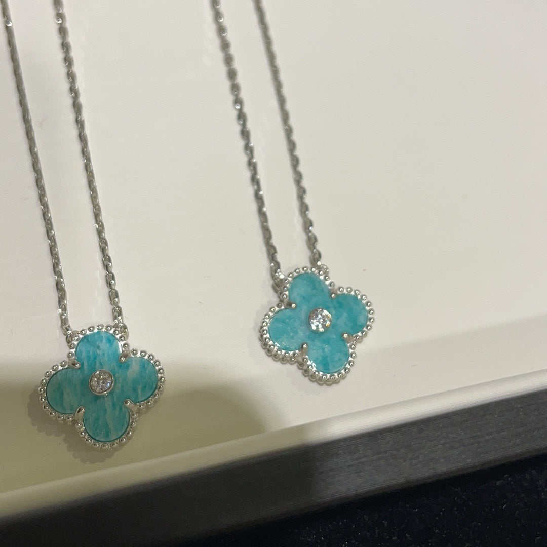 ¡®Glow Jewelry¡¯CLOVER 15MM DIAMOND SVRES PORCELAIN NECKLACE SILVER