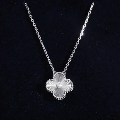 [Glow Jewelry]CLOVER  15MM DIAMOND LASER NECKLACE SILVER