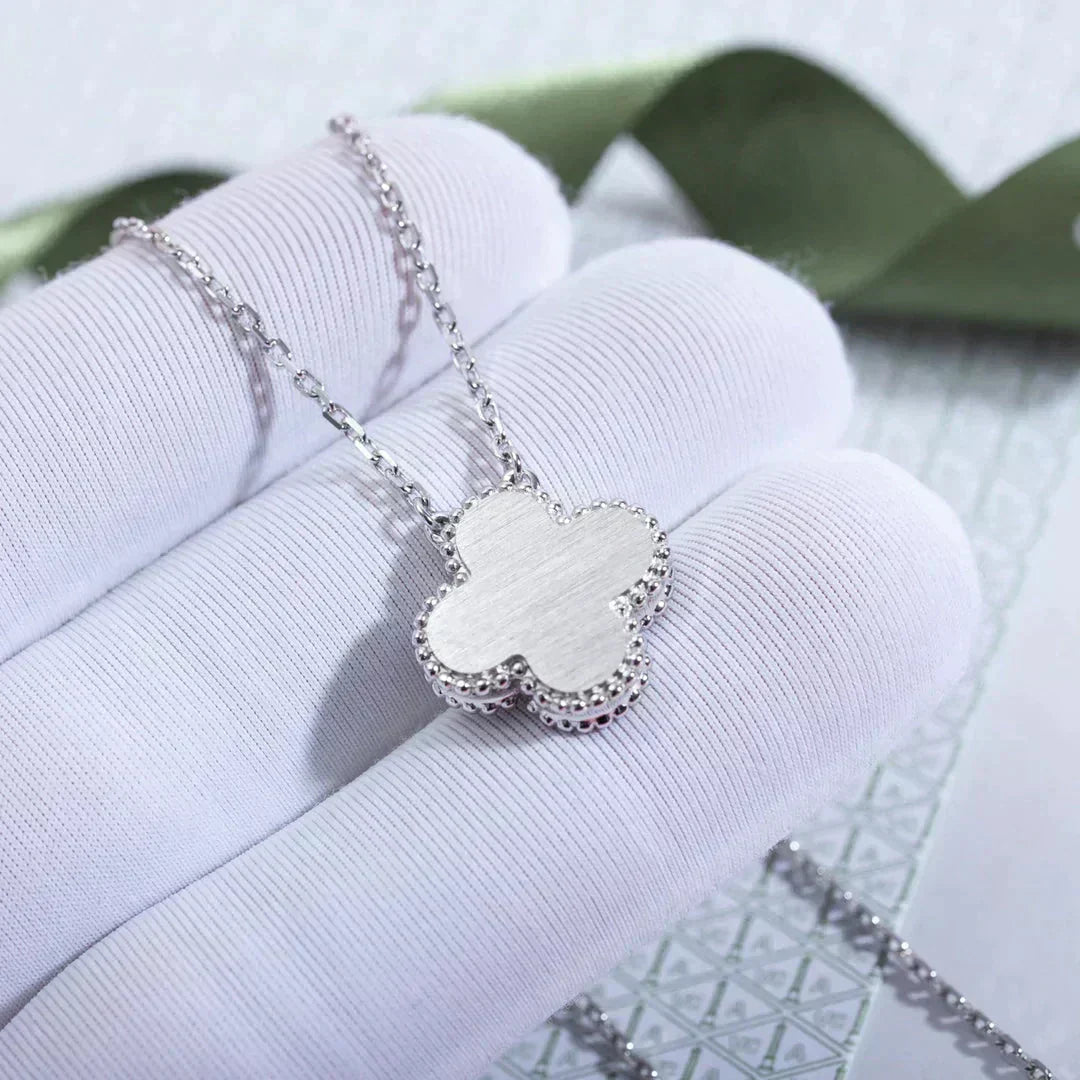 [Glow Jewelry]CLOVER  15MM DIAMOND LASER NECKLACE SILVER