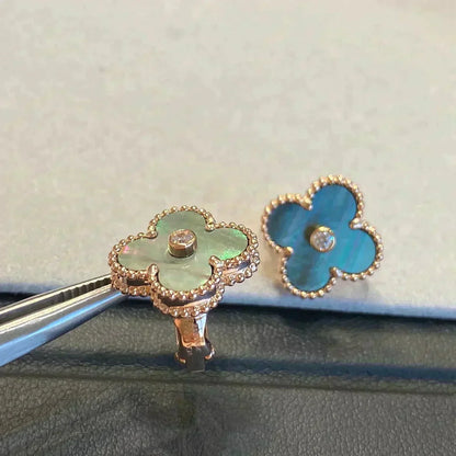 [Glow Jewelry]CLOVER MEDIUM 1 MOTIFS GRAY MOP  DIAMOND EARRINGS
