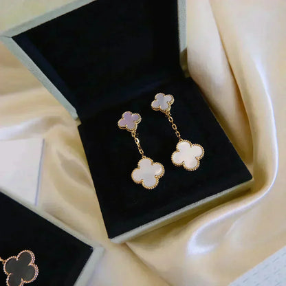 [Glow Jewelry]CLOVER 2 MOTIF WHITE MOP EARRINGS