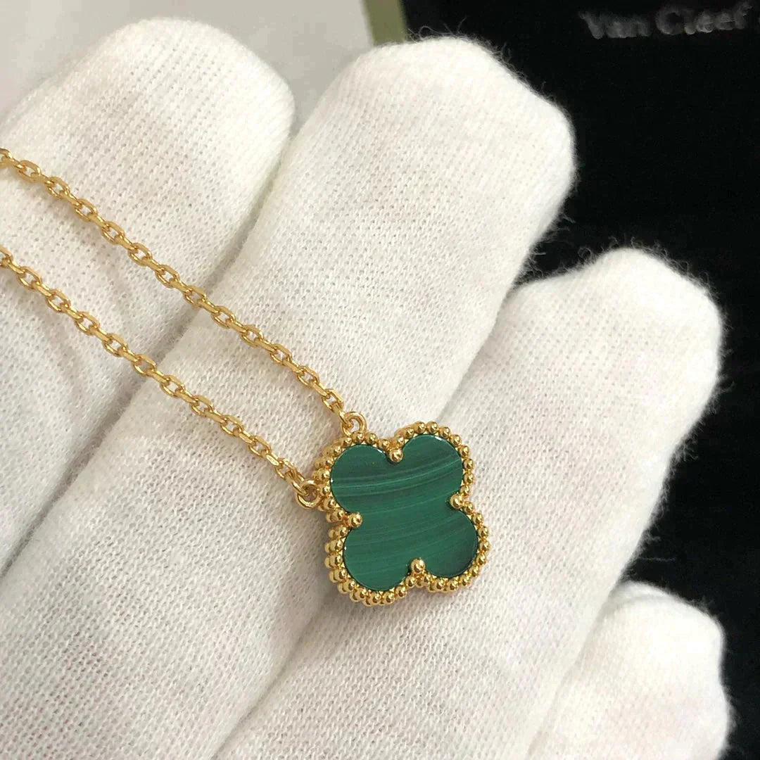 ¡®Glow Jewelry¡¯CLOVER 15MM MALACHITE SINGLE FLOWER  NECKLACE