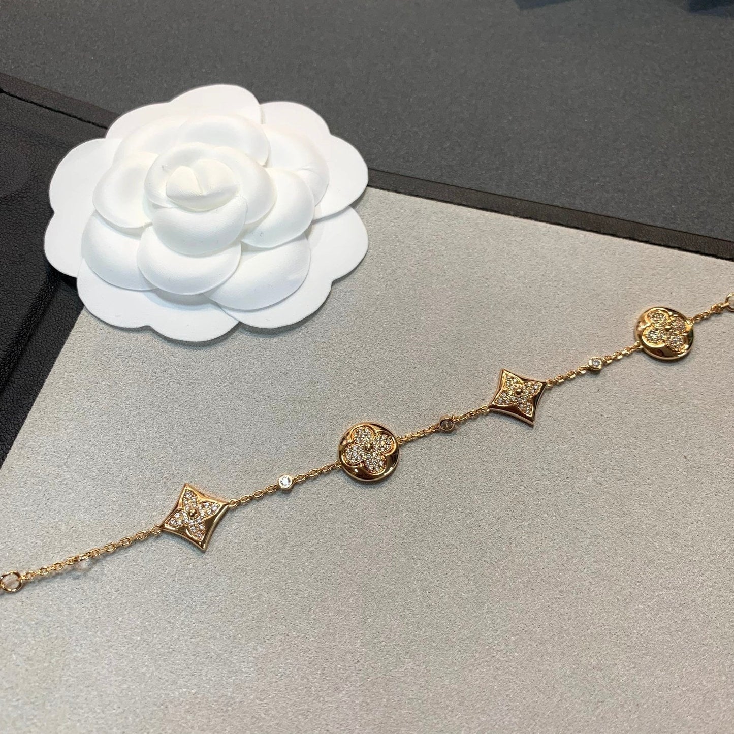 [Glow Jewelry]STAR AND SUN 4 MOTIFS GOLD DIAMONDS BRACELET