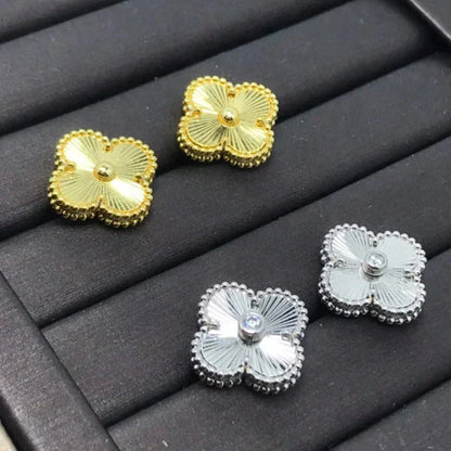 [Glow Jewelry]CLOVER MINI 9.5MM LASER EARRINGS