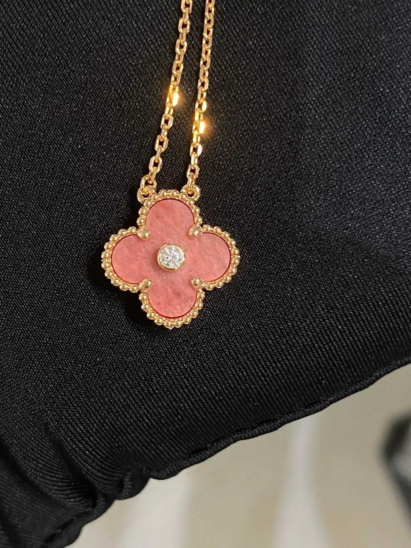 ¡®Glow Jewelry¡¯CLOVER 15MM DIAMOND RHODONITE NECKLACE