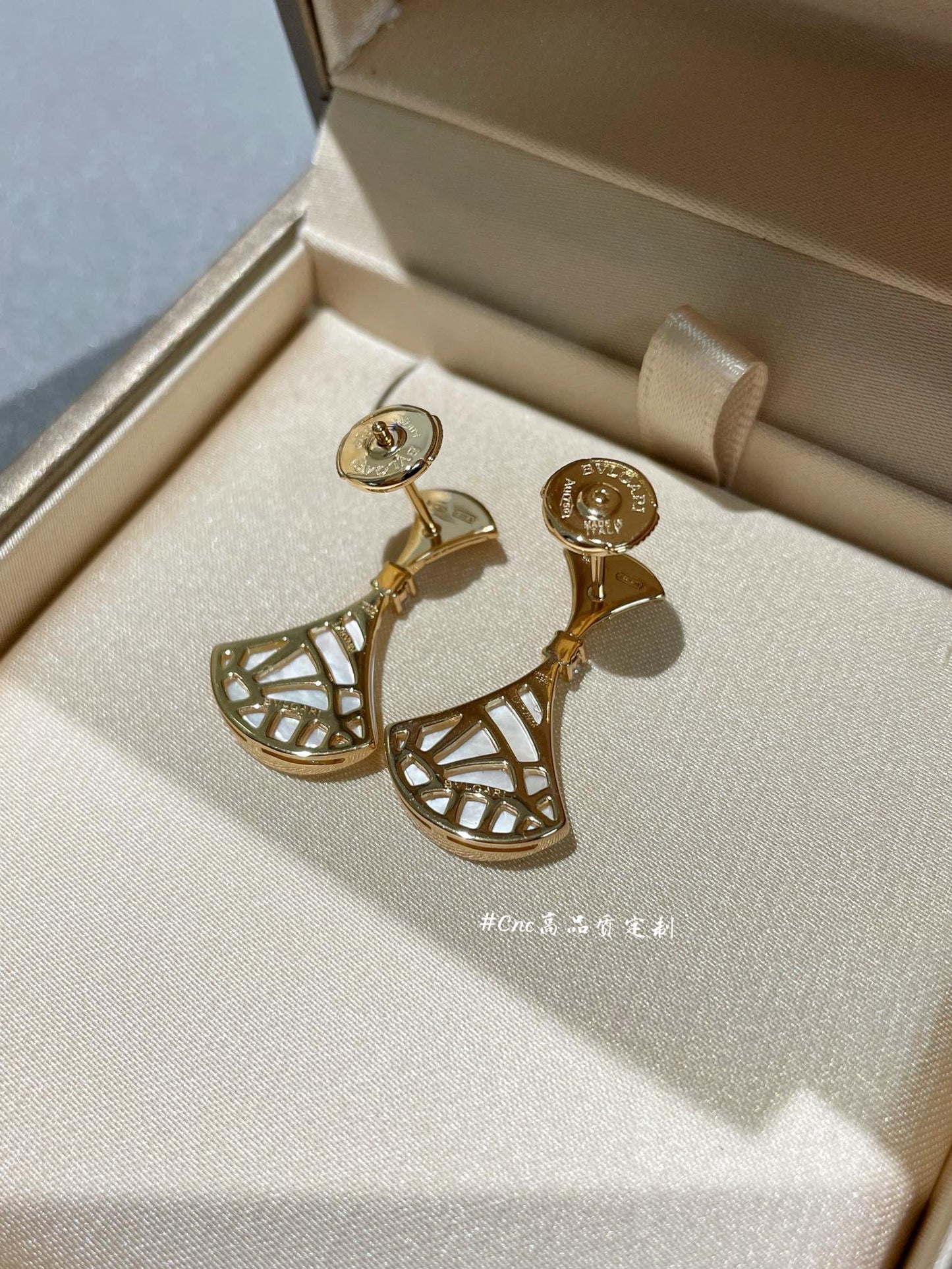 [Glow Jewelry]DREAM MOP 1 DIAMOND EARRINGS