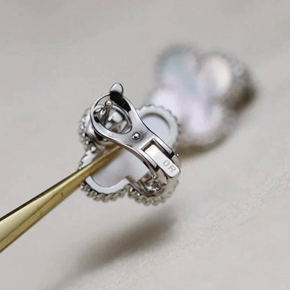 [Glow Jewelry]CLOVER MEDIUM 1 MOTIFS  WHITE MOP EARRINGS SILVER