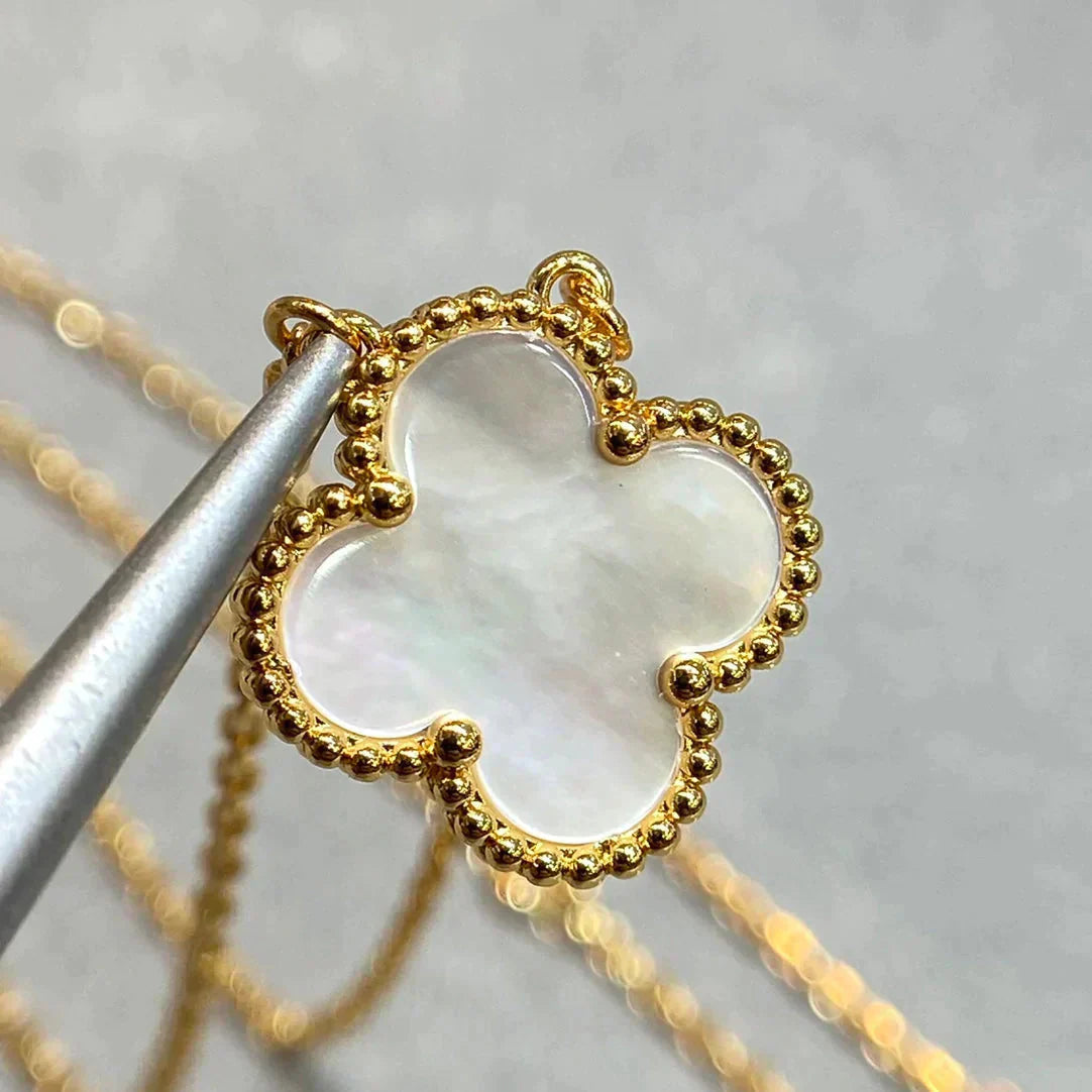 [Glow Jewelry]CLOVER 15MM WHITE MOTHER-OF-PEARL GOLD NECKLACE