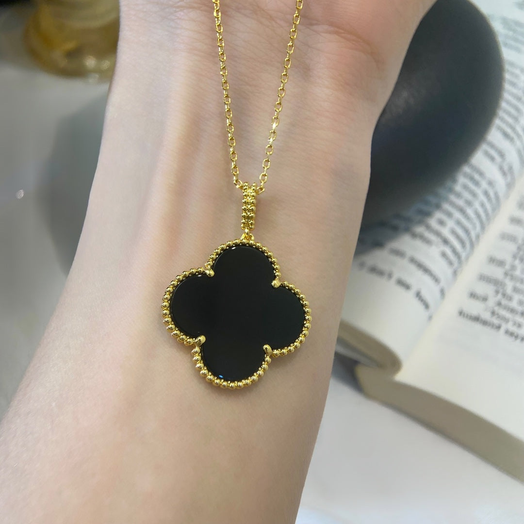 ¡®Glow Jewelry¡¯CLOVER 25MM NECKLACE GOLD ONYX