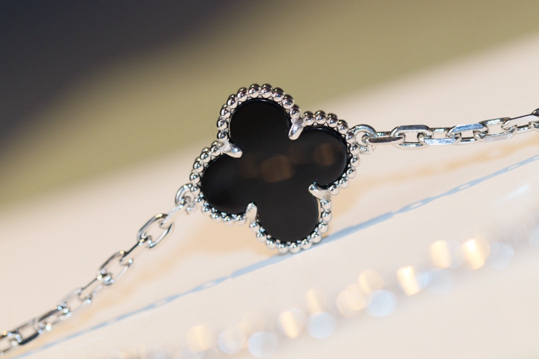[Glow Jewelry]CLOVER 20 MOTIFS ONYX DIAMOND SILVER