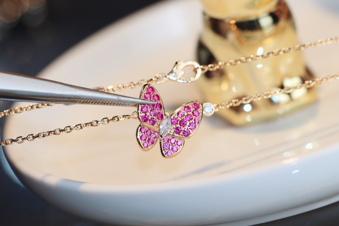 [Glow Jewelry]BUTTERFLY RED DIAMOND ROSE GOLD NECKLACE