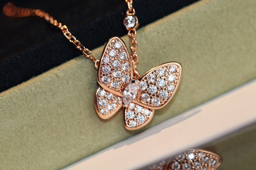 [Glow Jewelry]BUTTERFLY DIAMOND NECKLACE