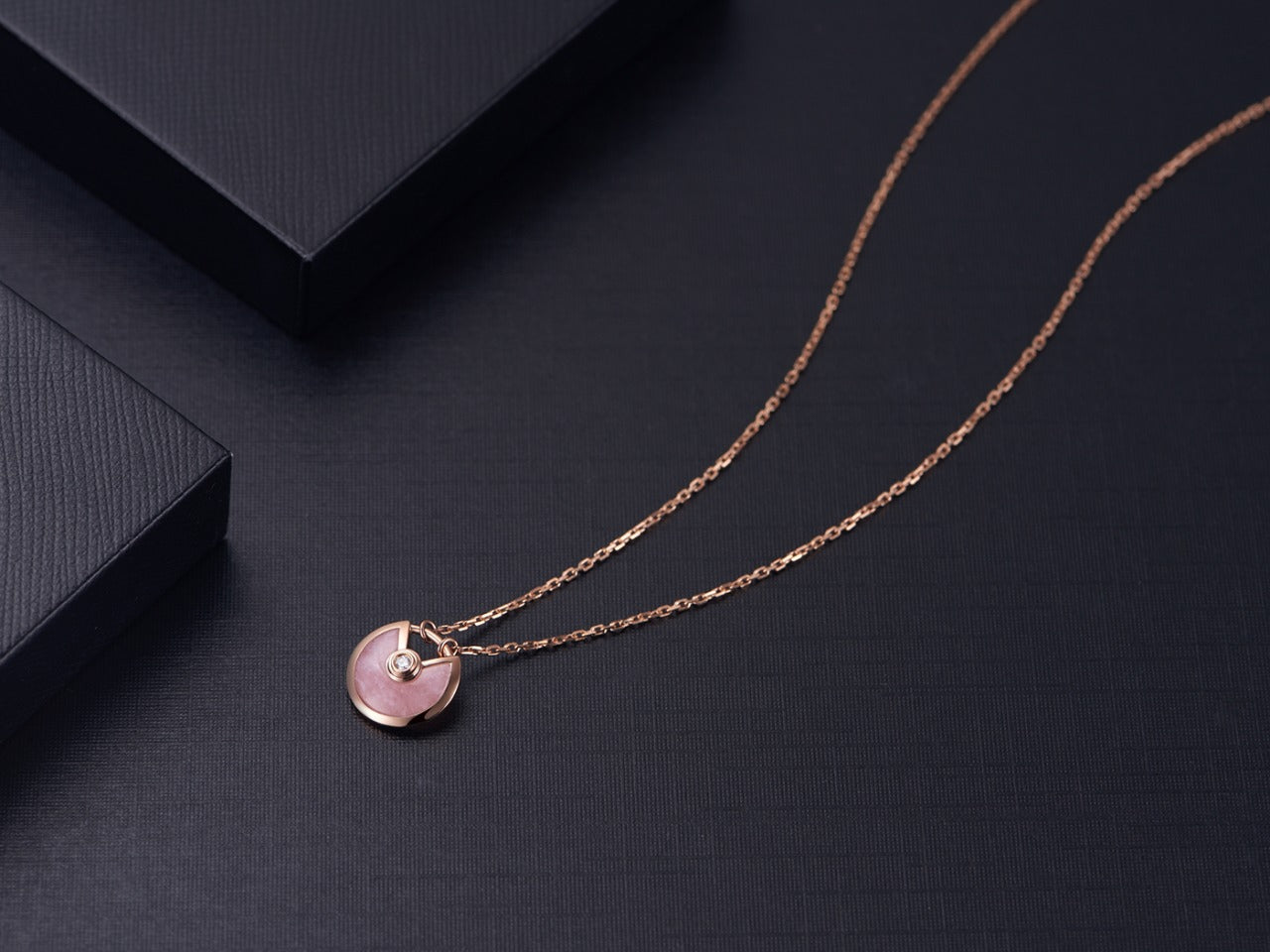 [Glow Jewelry]AMULETTE ROSE GOLD PINK MOP NECKLACE
