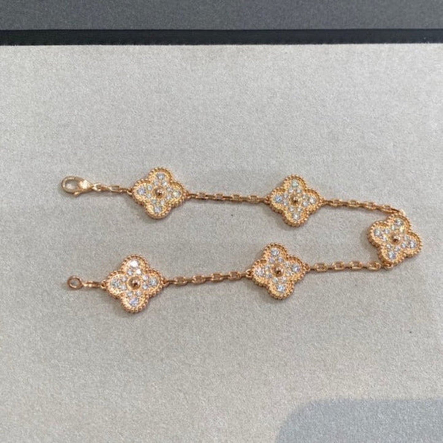 [Glow Jewelry] New  CLOVER 5 MOTIF FULL DIAMOND BRACELET COLLECTION