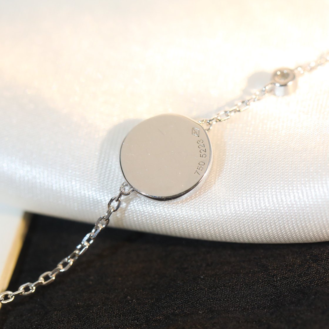¡®Glow Jewelry¡¯SUN MOTIF PINK MOP SILVER BRACELET