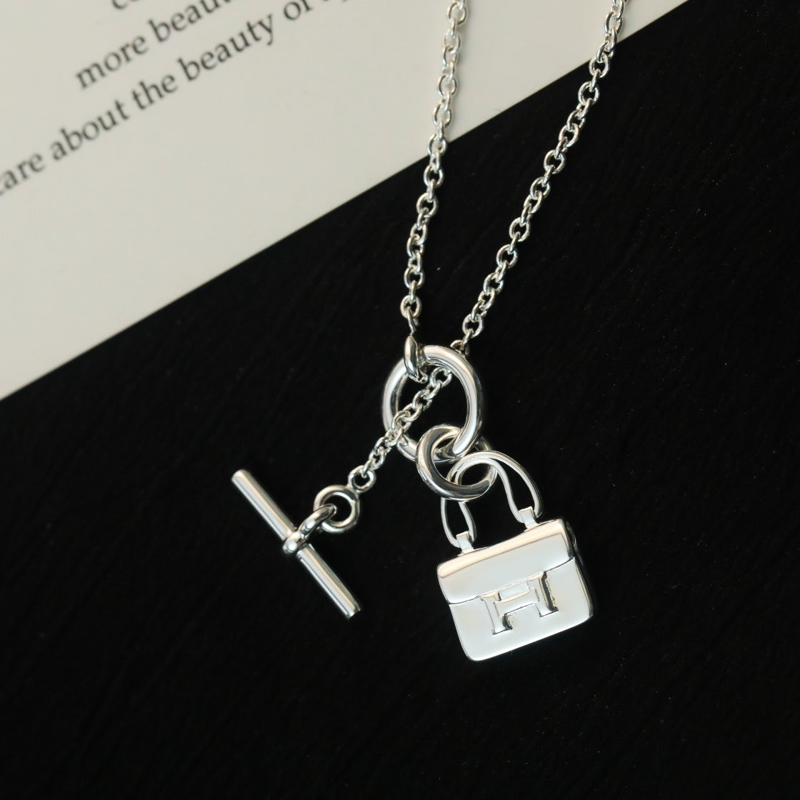 ¡®Glow Jewelry¡¯POP H PEDANT SILVER NECKLACE