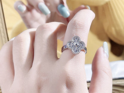 ¡®Glow Jewelry¡¯CLOVER DIAMOND RING