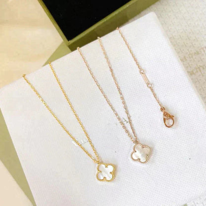 Glow Jewelry「クローバー ミニ」9.5mm 白蝶貝 ネックレス