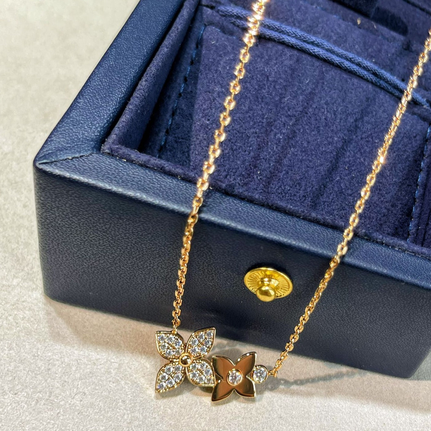 [Glow Jewelry]STAR BLOSSOM NECKLACE PINK GOLD DIAMONDS