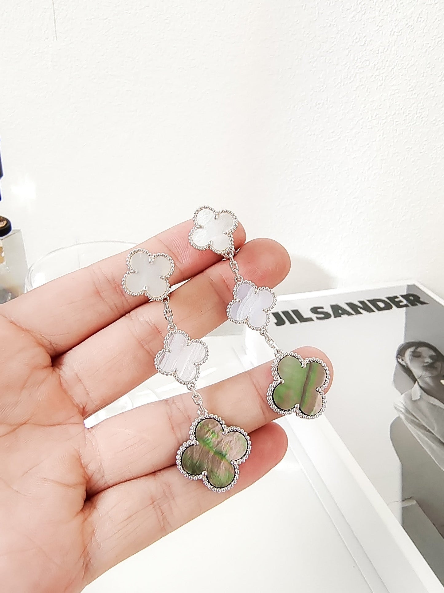 ¡®Glow Jewelry¡¯CLOVER 3 MOTIFS CHALCEDONY DARK MOP SILVER EARRINGS