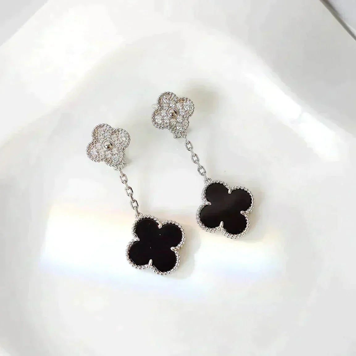 [Glow Jewelry]CLOVER 2 MOTIFS  DIAMOND ONYX EARRINGS SILVER