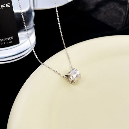 [Glow Jewelry]BEE MINI PEDANT DIAMOND NECKLACE
