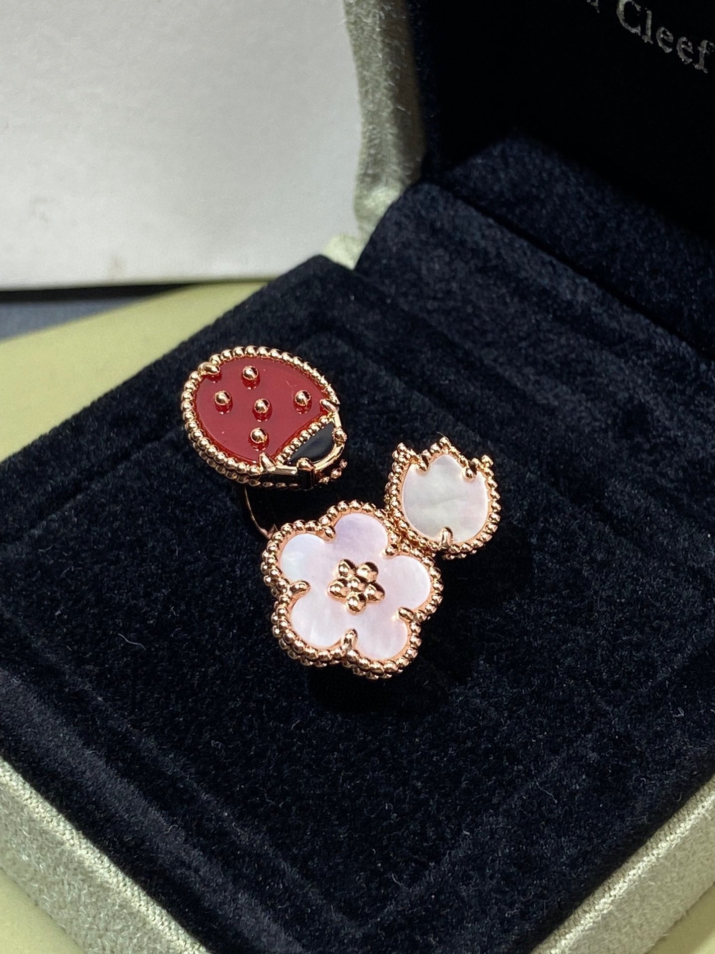 [Glow Jewelry]LUCKY 3 MOTIF ROSE GOLD RING
