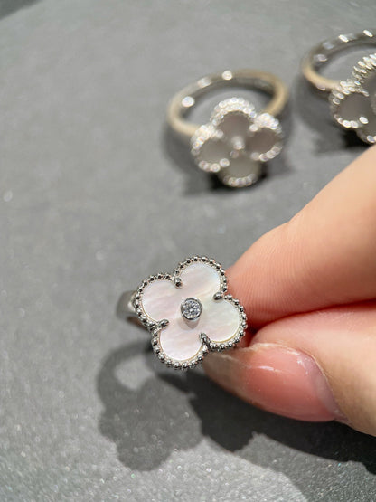 ¡®Glow Jewelry¡¯CLOVER SILVER MOP DIAMOND RING