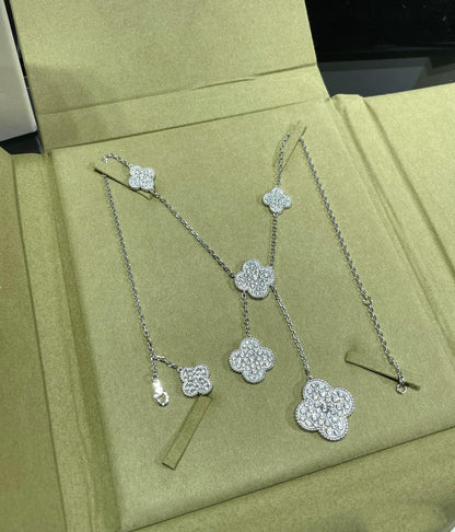 ¡®Glow Jewelry¡¯CLOVER 6 MOTIF DIAMOND PAVED NECKLACE