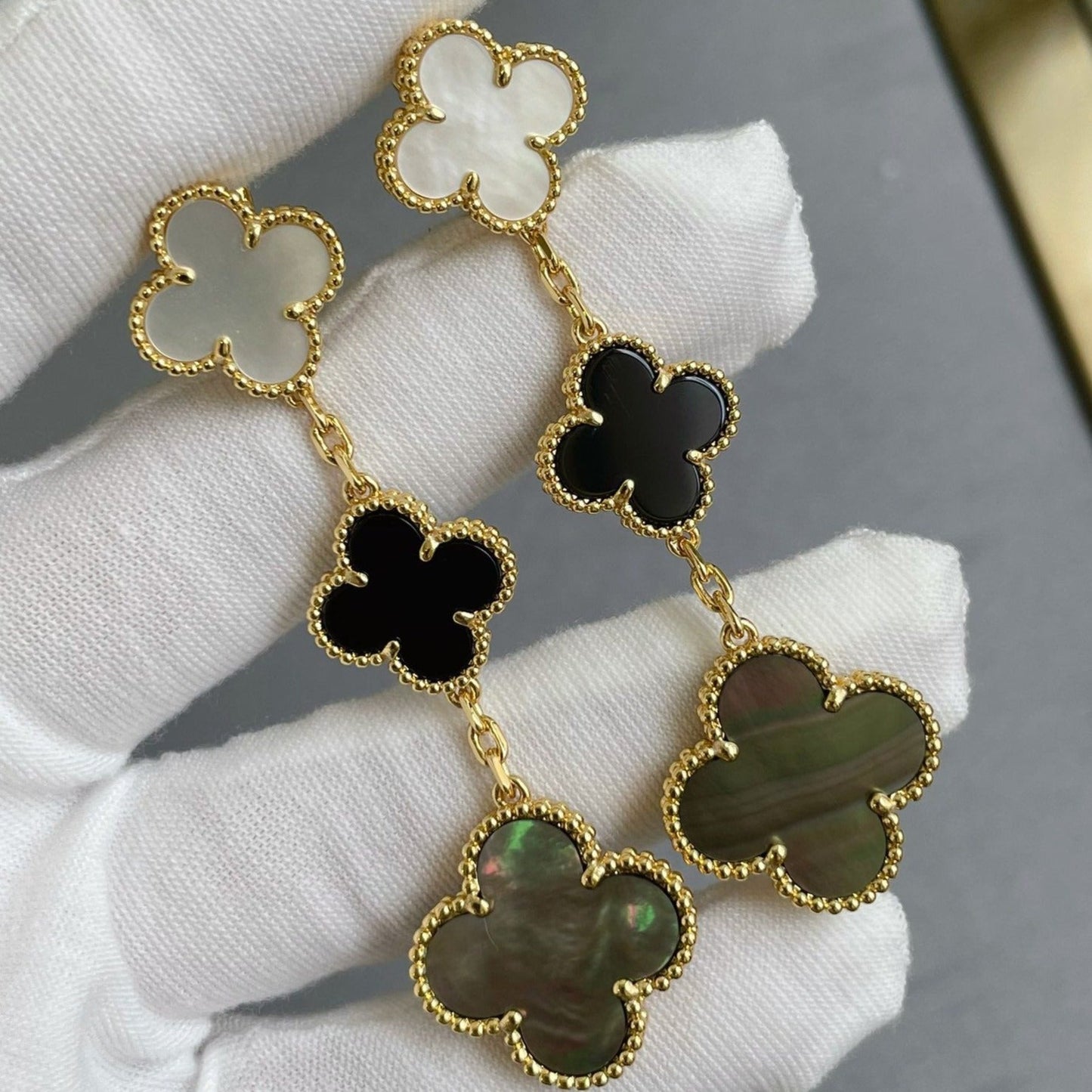 ¡®Glow Jewelry¡¯CLOVER 3 MOTIF MOP ONYX DARK MOP PINK GOLD EARRINGS