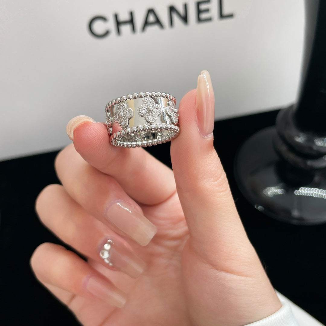 ¡®Glow Jewelry¡¯PERLEE DIAMOND LARGE RING