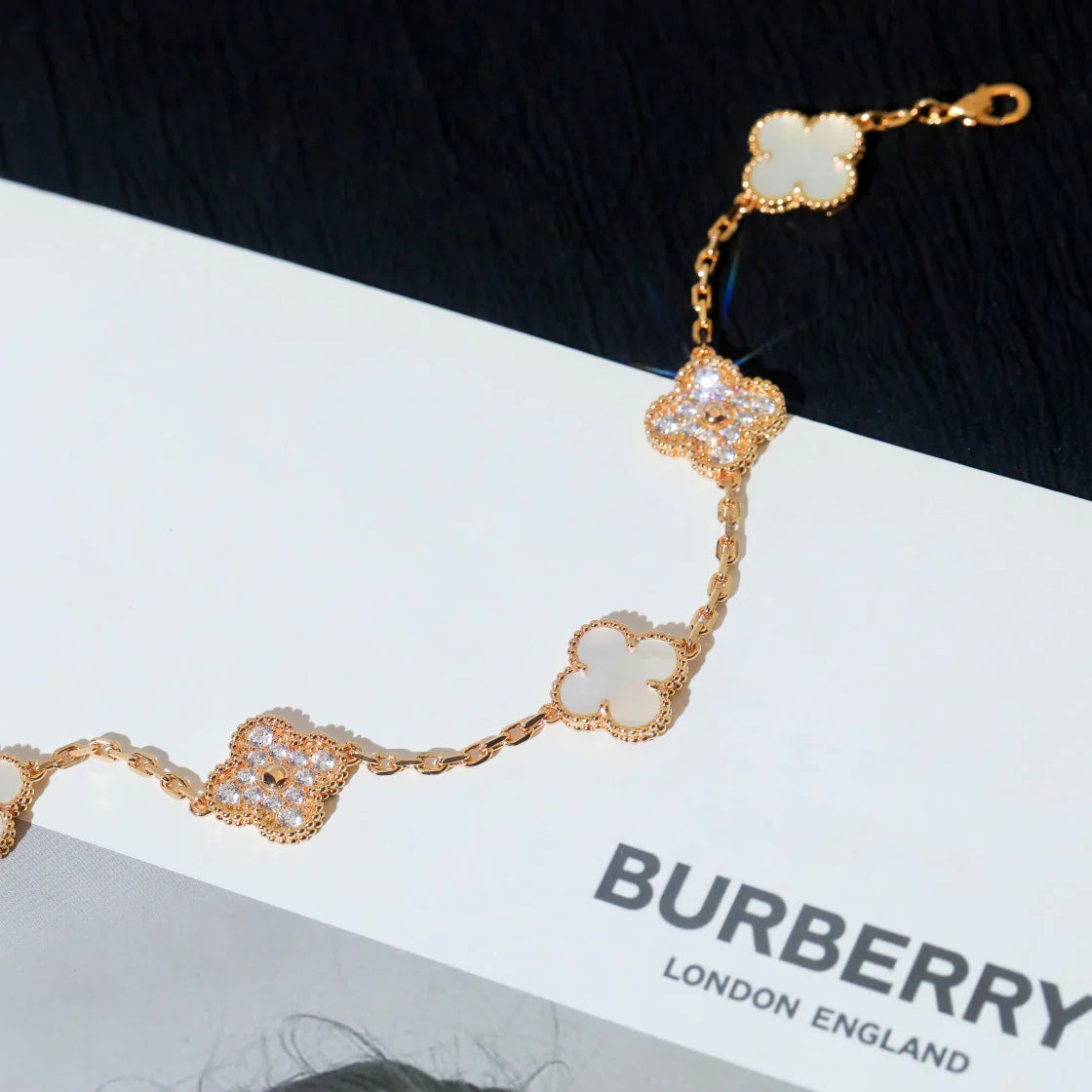[Glow Jewelry]New CLOVER WHITE PEARL MOP 5 MOTIF BRACELET COLLECTION