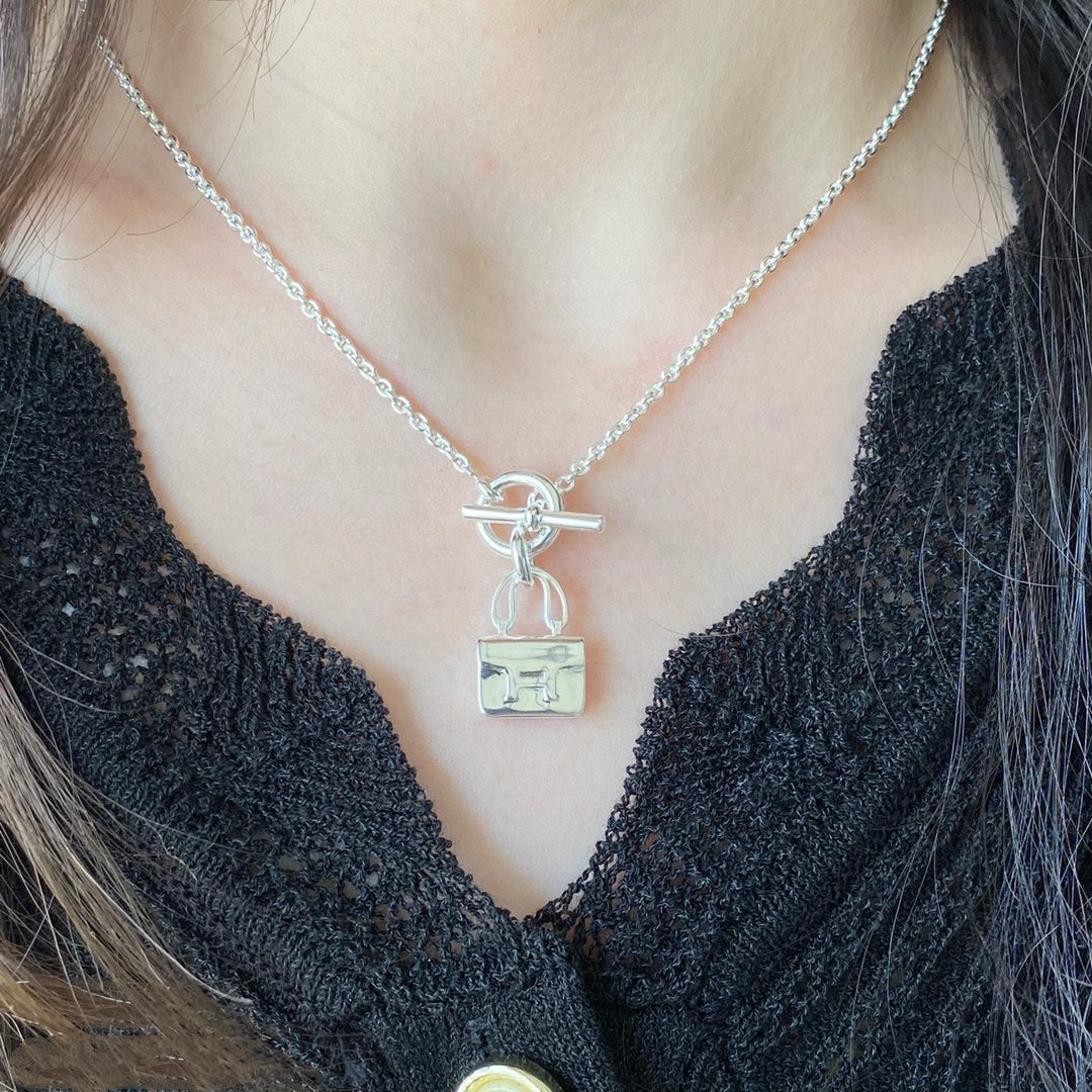 [Glow Jewelry]CONSTANCE PEDANT SILVER NECKLACE