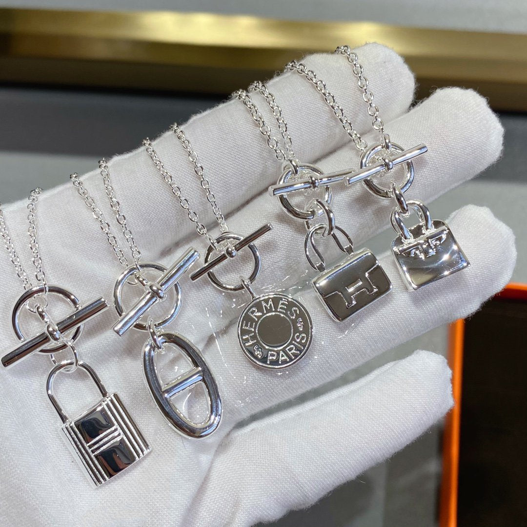 [Glow Jewelry]CONSTANCE PEDANT SILVER NECKLACE