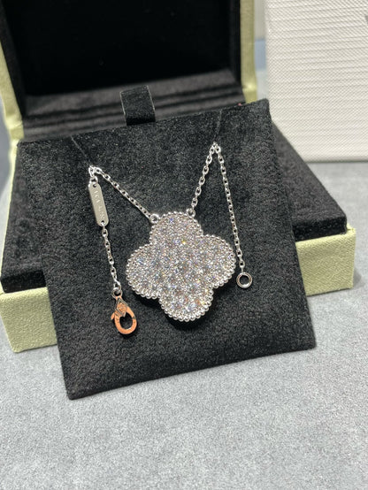 [Glow Jewelry]CLOVER 25MM LARGE PENDANT DIAMOND PAVED SILVER NECKLACE