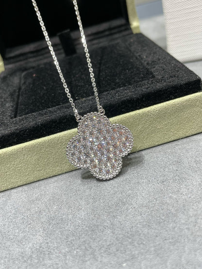[Glow Jewelry]CLOVER 25MM LARGE PENDANT DIAMOND PAVED SILVER NECKLACE