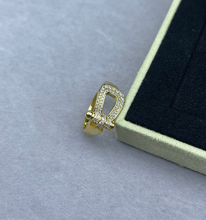 [Glow Jewelry]Wide Hoof-Shaped Diamond-Studded Ring