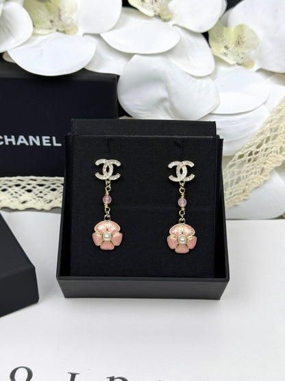 [Glow Jewelry]26C Pink Camellia Enamel Pendant with Double C Earrings