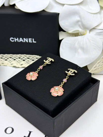 [Glow Jewelry]26C Pink Camellia Enamel Pendant with Double C Earrings