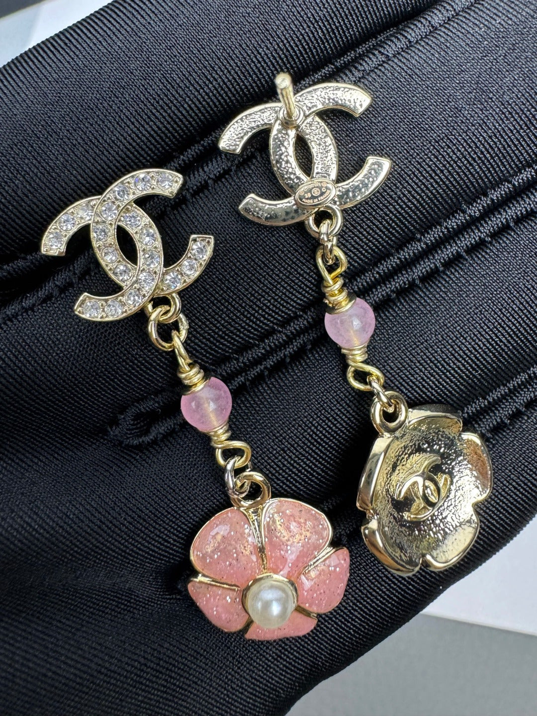 [Glow Jewelry]26C Pink Camellia Enamel Pendant with Double C Earrings