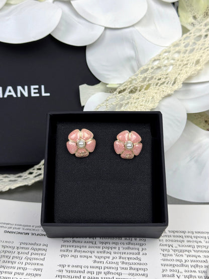 [Glow Jewelry]26C Pink Camellia Pearl Enamel Stud Earrings