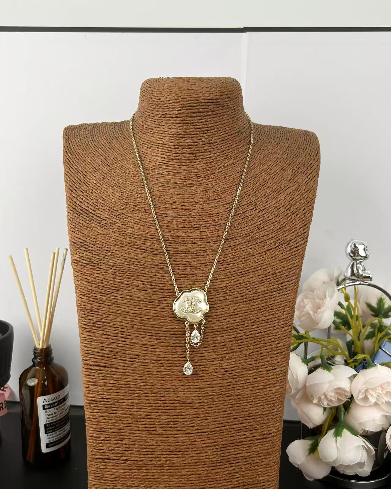 [Glow Jewelry]Cloud Pearl Mother-of-Pearl Diamond Chain Pendant Necklace