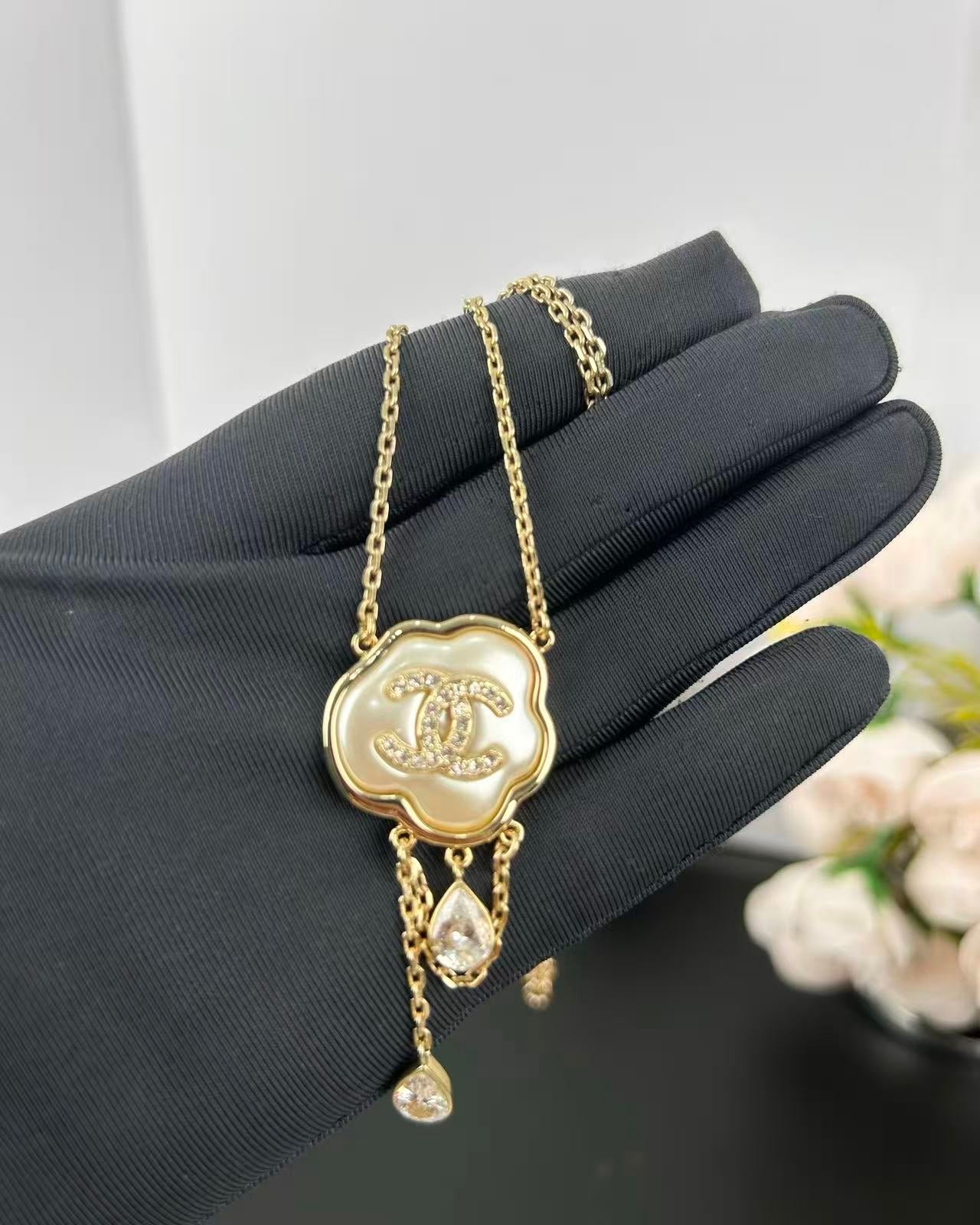 [Glow Jewelry]Cloud Pearl Mother-of-Pearl Diamond Chain Pendant Necklace