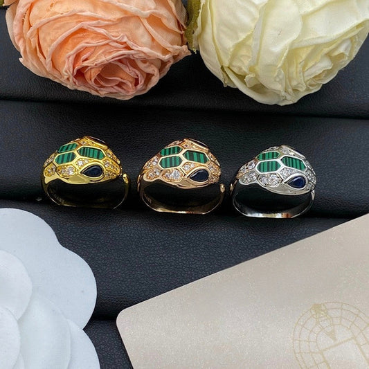 [Glow Jewelry]BRAND NEW ASSORTED SNAKE HEAD MALACHITE RINGS