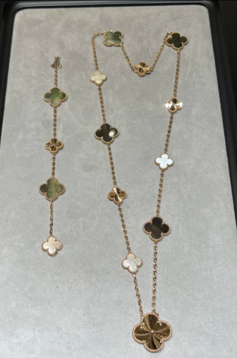 [Glow Jewelry]DETACHABLE CLOVER 15(11+4) FLOWER SILVER NECKLACE SET