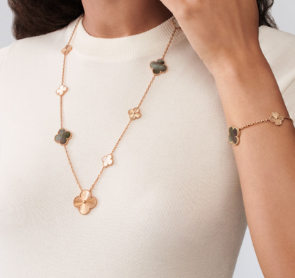 [Glow Jewelry]DETACHABLE CLOVER 15(11+4) FLOWER SILVER NECKLACE SET