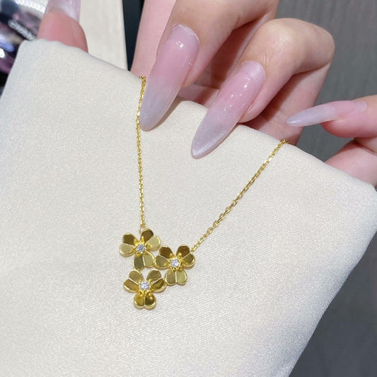 ¡®Glow Jewelry¡¯FRIVOLE ROSE GOLD FLOWER DIAMOND NECKLACE