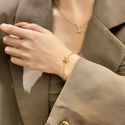 ¡®Glow Jewelry¡¯LOGO STAR MOTIF GOLD BRACELET
